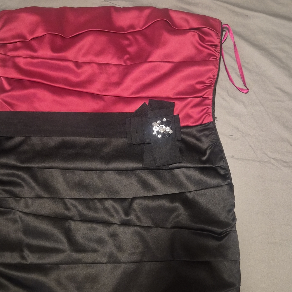 White House Black Market Vibrant Pink Garment
